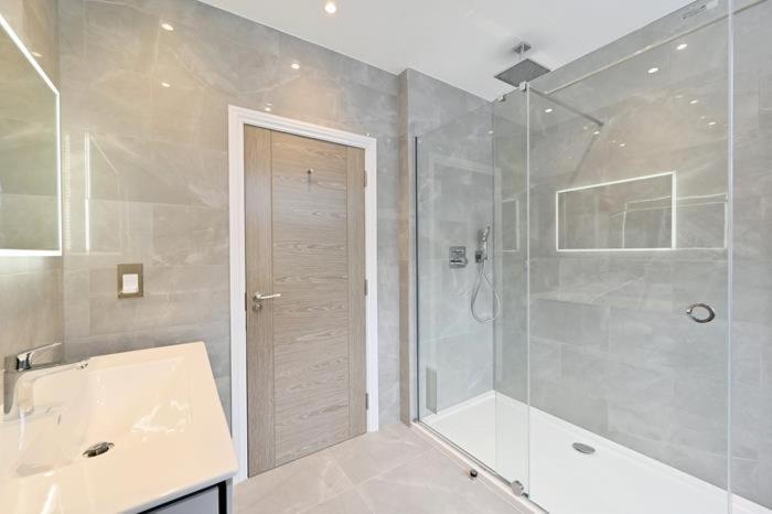 Deluxe Mayfair Luxury Apartment Londra Esterno foto